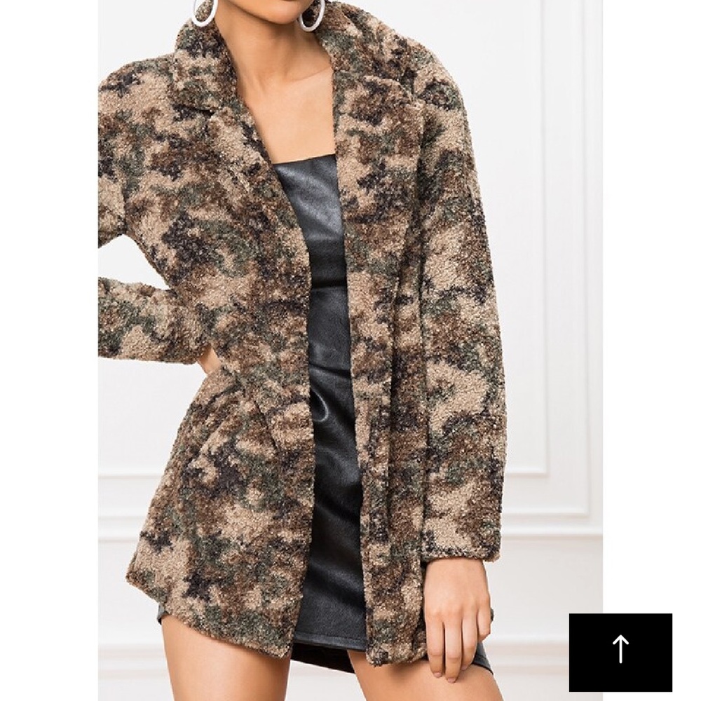 Stylish Camouflage Women's Coat